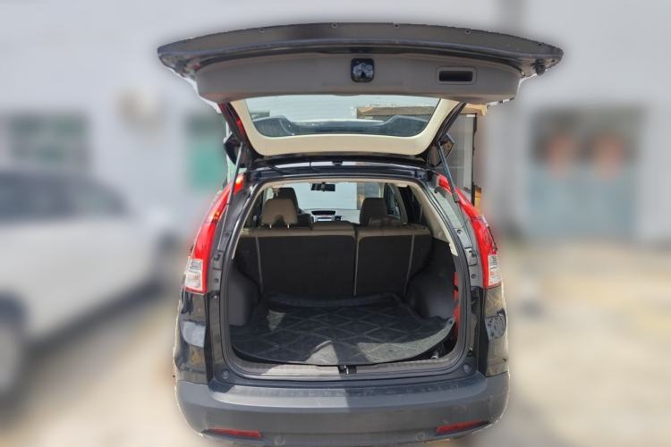 Used Honda CR-V 2013 2.4L four-wheel drive luxury version Trunk
