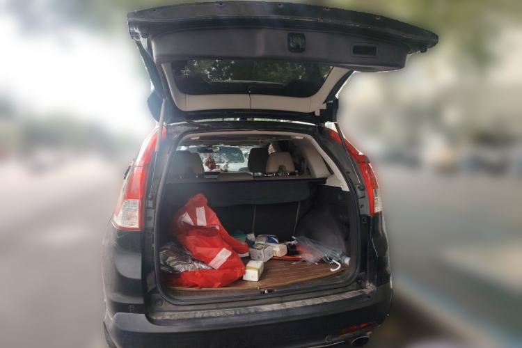 Used Honda CR-V 2013 2.4L four-wheel drive luxury version Trunk