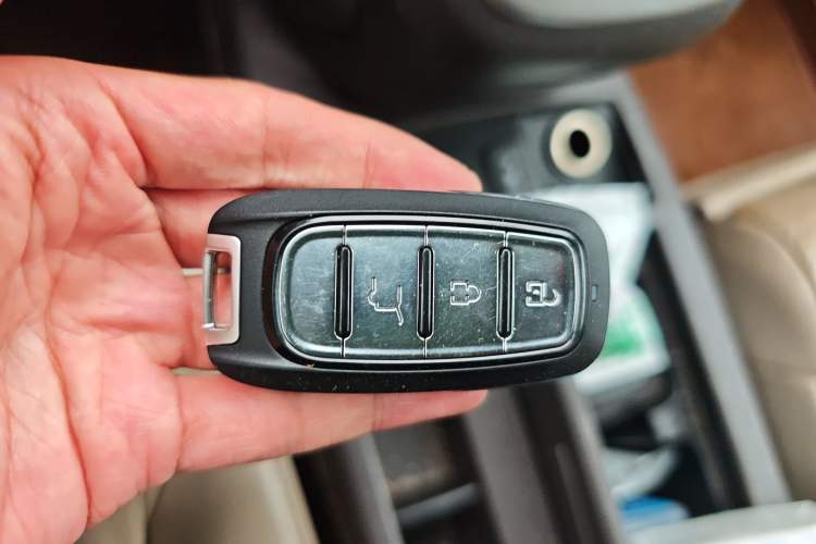 Used Honda CR-V 2013 2.4L four-wheel drive luxury version Vehicle Key