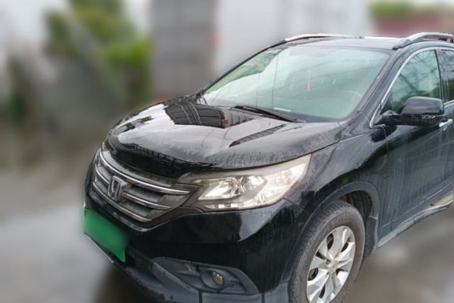Honda CR-V 2013 2.4L two-wheel drive luxury version с пробегом