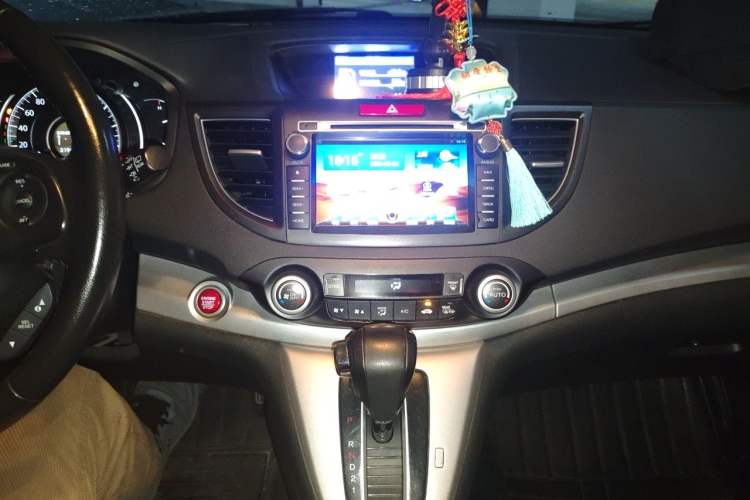 Used Honda CR-V 2013 2.4L two-wheel drive luxury version Audio And AC Panel