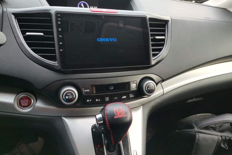 Used Honda CR-V 2013 2.4L four-wheel drive luxury version Audio And AC Panel