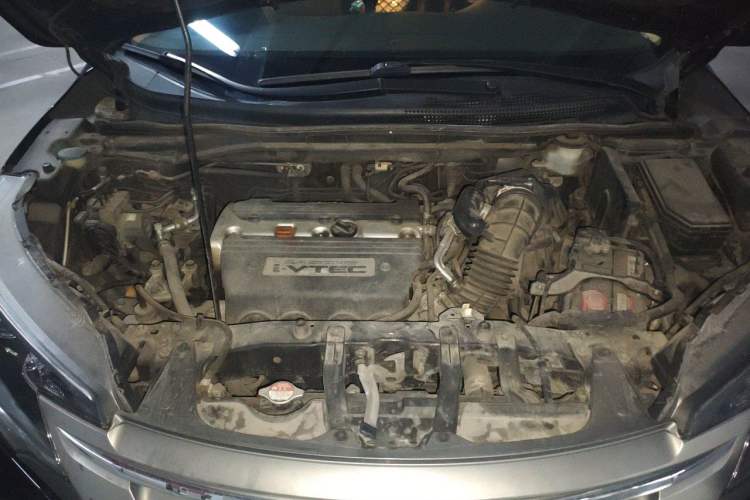 Used Honda CR-V 2013 2.4L two-wheel drive luxury version Engine Bay
