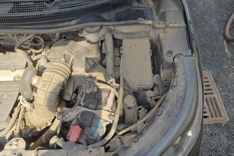 Used Honda CR-V 2013 2.4L two-wheel drive luxury version Engine Bay Left