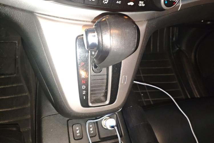 Used Honda CR-V 2013 2.4L two-wheel drive luxury version Gear Lever