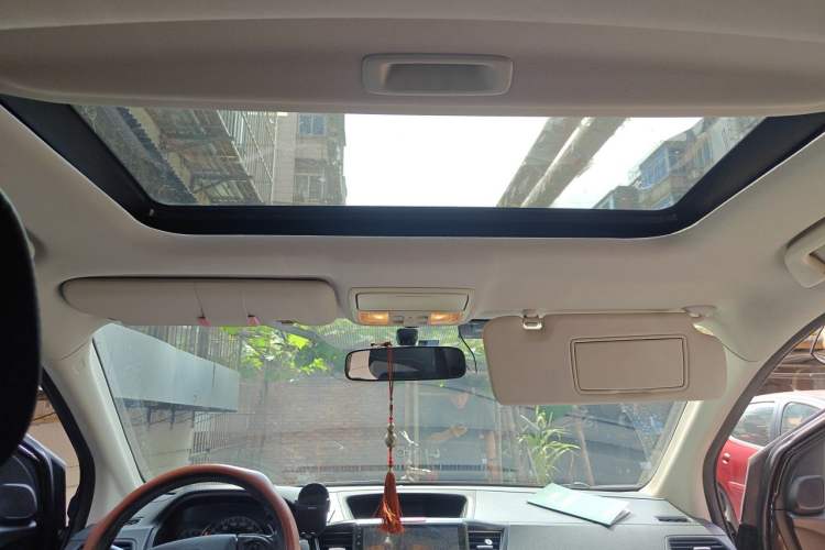 Used Honda CR-V 2013 2.4L two-wheel drive luxury version Headliner