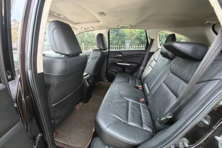 Used Honda CR-V 2013 2.4L four-wheel drive luxury version Interior 3
