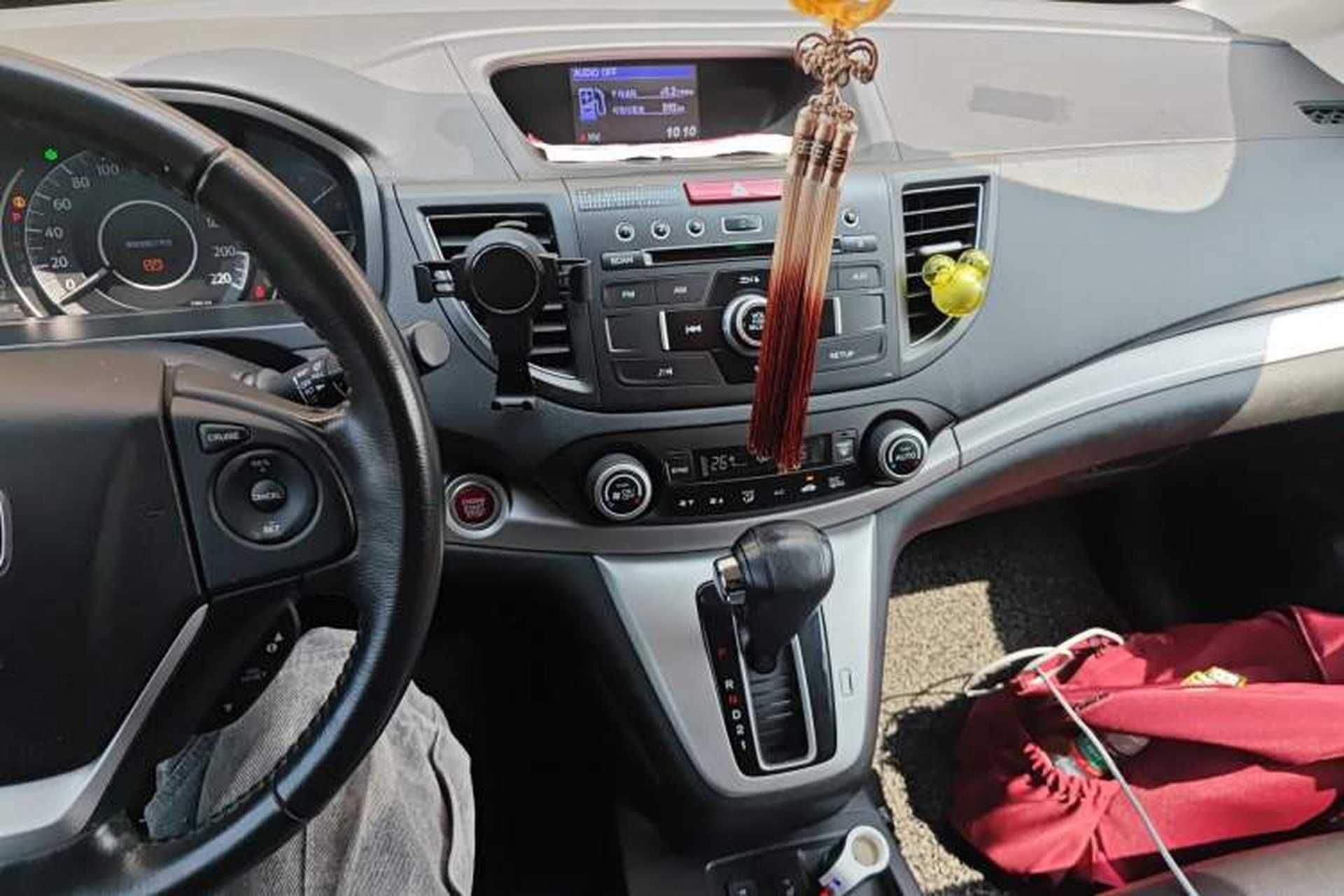 Used Honda CR-V 2013 2.4L four-wheel drive luxury version Audio And AC Panel