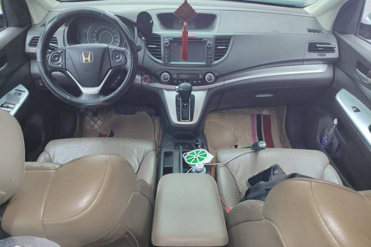 Used Honda CR-V 2013 2.4L four-wheel drive luxury version Center Console