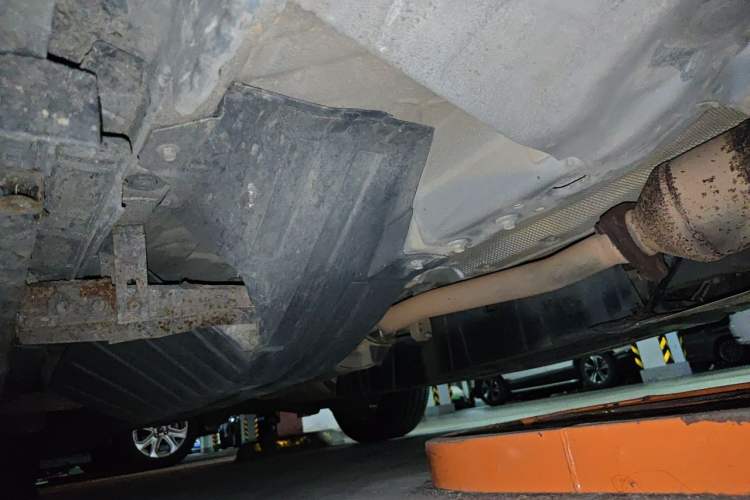 Used Honda CR-V 2013 2.4L two-wheel drive luxury version Chassis Front Right