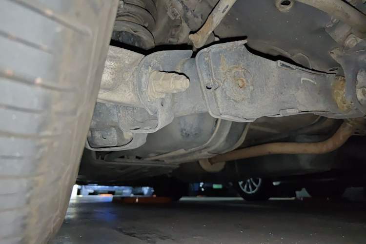 Used Honda CR-V 2013 2.4L two-wheel drive luxury version Chassis Rear Left