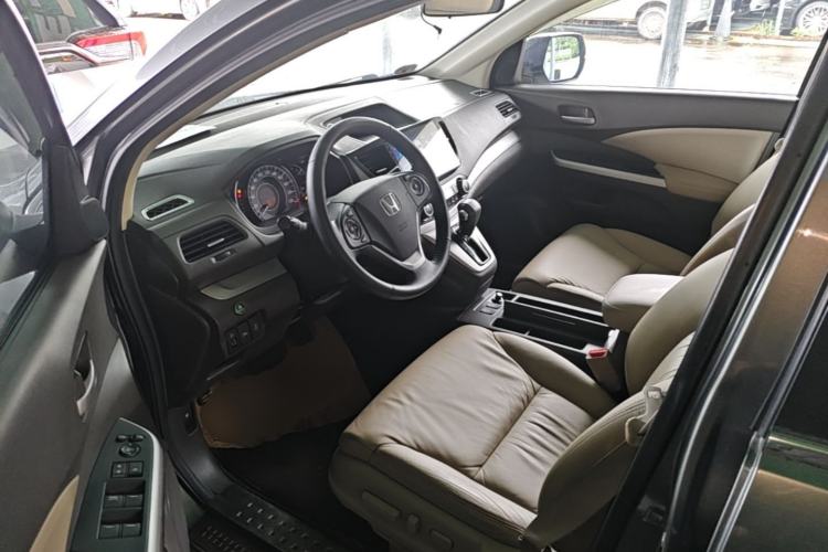 Used Honda CR-V 2013 2.4L two-wheel drive luxury version Driver Seat