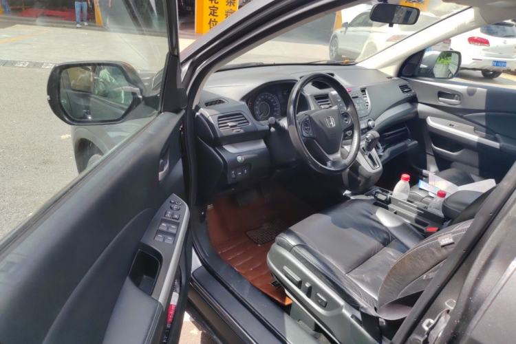 Used Honda CR-V 2013 2.4L four-wheel drive luxury version Driver Seat