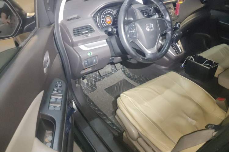 Used Honda CR-V 2013 2.0L 2WD Classic Edition Driver Seat