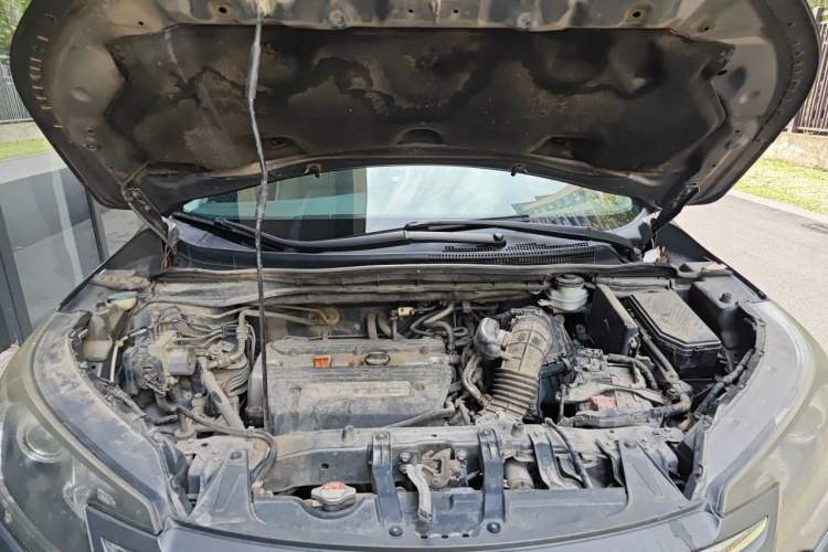 Used Honda CR-V 2013 2.4L two-wheel drive luxury version Engine Bay