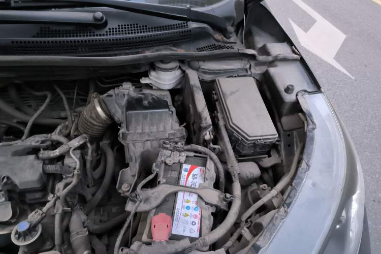 Used Honda CR-V 2013 2.0L 2WD Classic Edition Engine Bay Left