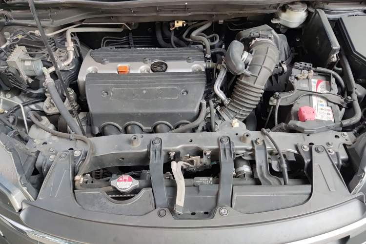 Used Honda CR-V 2013 2.4L four-wheel drive luxury version Engine Bay