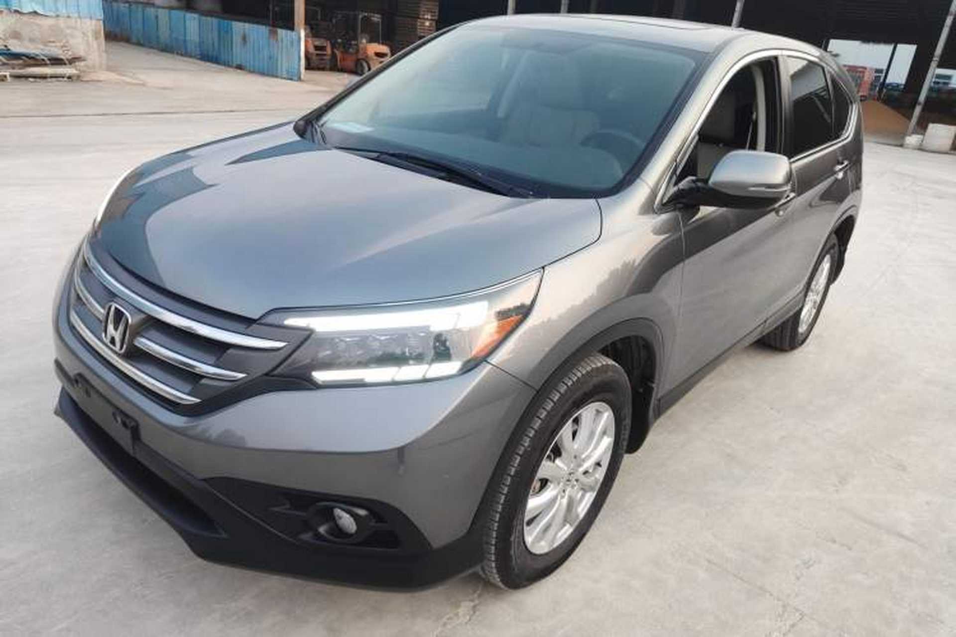 Used Honda CR-V 2013 2.0L 2WD Classic Edition Front Left 45 Deg