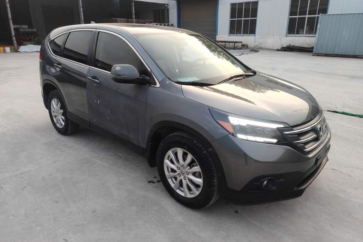 Used Honda CR-V 2013 2.0L 2WD Classic Edition Front Right 45 Deg