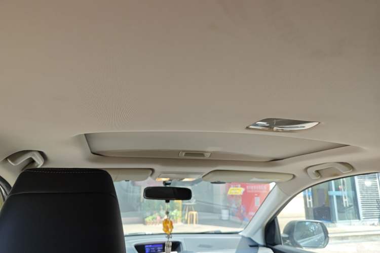 Used Honda CR-V 2013 2.4L four-wheel drive luxury version Headliner
