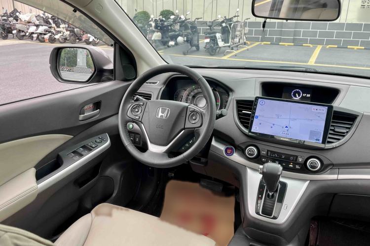 Used Honda CR-V 2013 2.4L two-wheel drive luxury version Interior 3