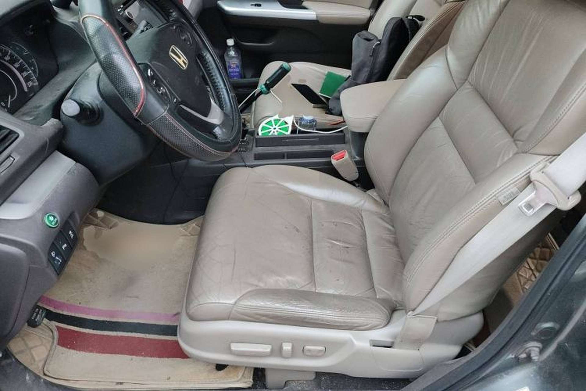 Used Honda CR-V 2013 2.4L four-wheel drive luxury version Left Front Seat
