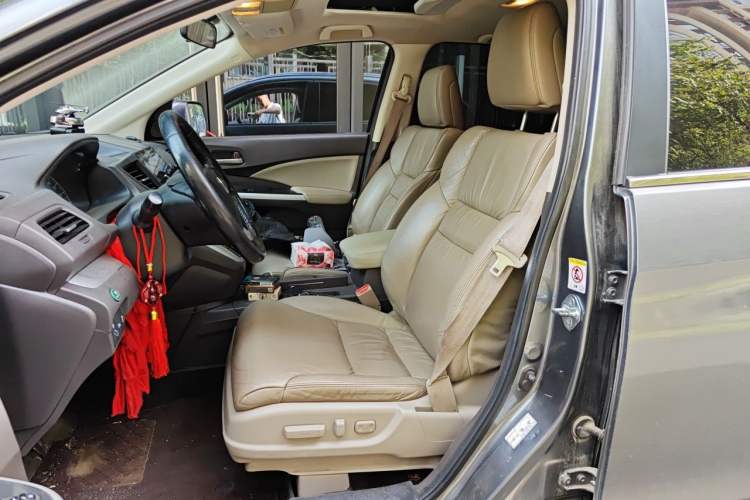 Used Honda CR-V 2013 2.4L two-wheel drive luxury version Left Front Seat