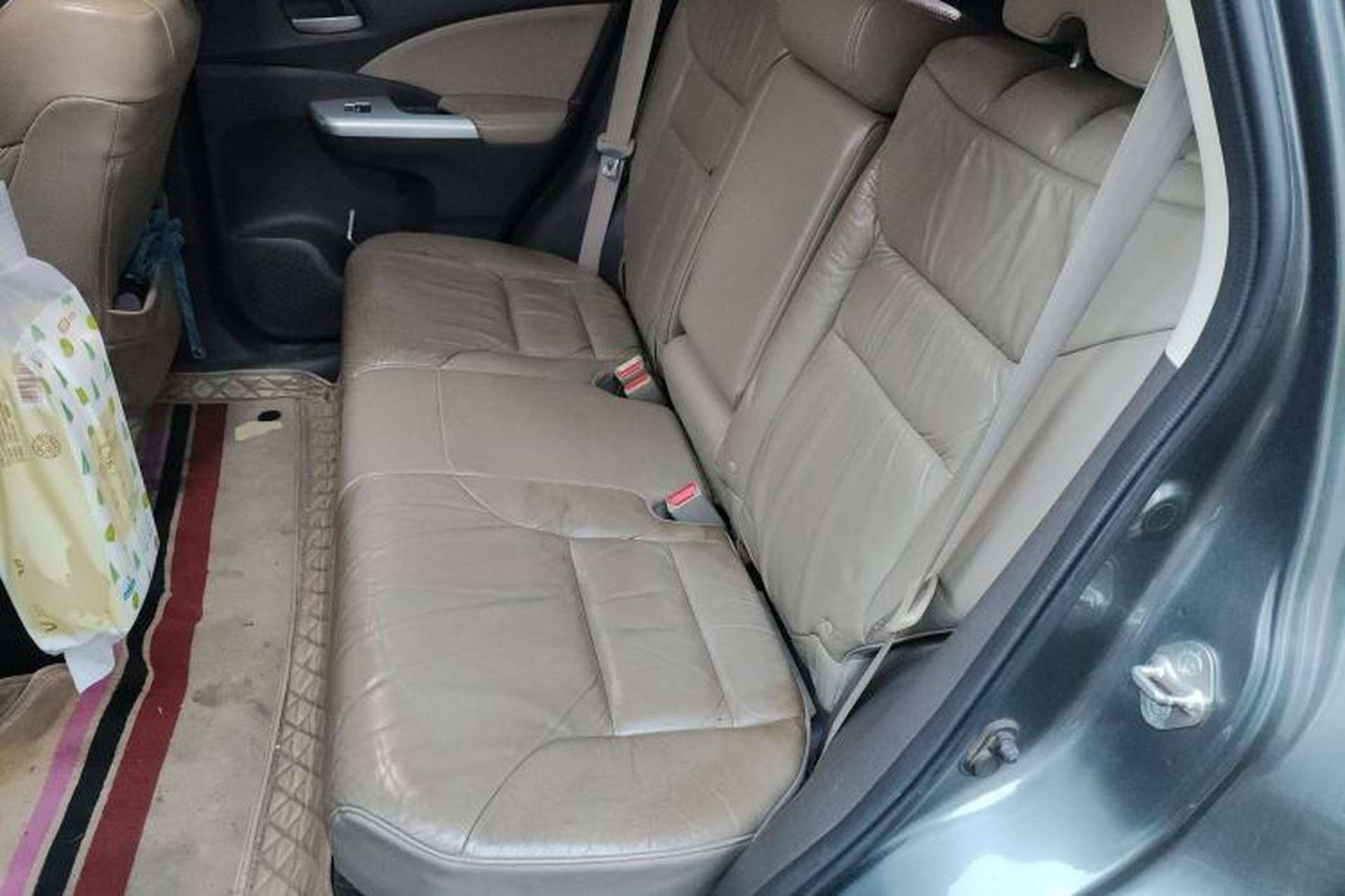 Used Honda CR-V 2013 2.4L four-wheel drive luxury version Left Rear Seat