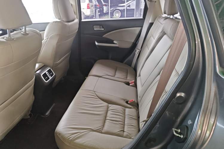 Used Honda CR-V 2013 2.4L two-wheel drive luxury version Left Rear Seat