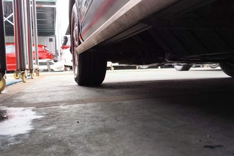 Used Honda CR-V 2013 2.4L two-wheel drive luxury version Left Side Sill