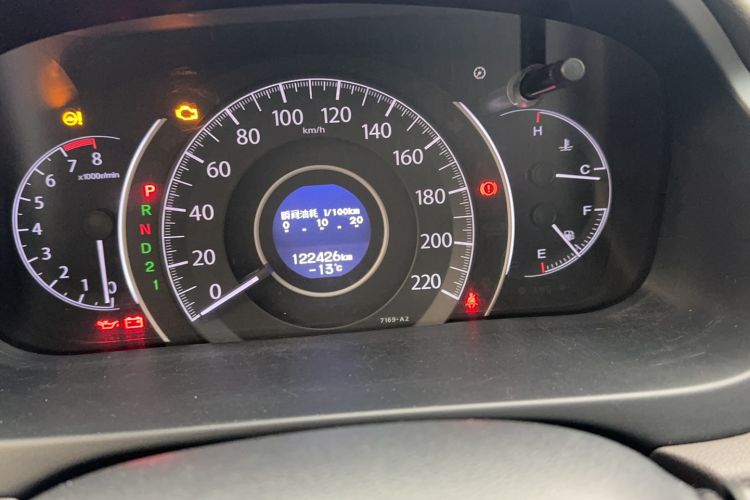 Used Honda CR-V 2013 2.4L four-wheel drive luxury version Odometer Close Up