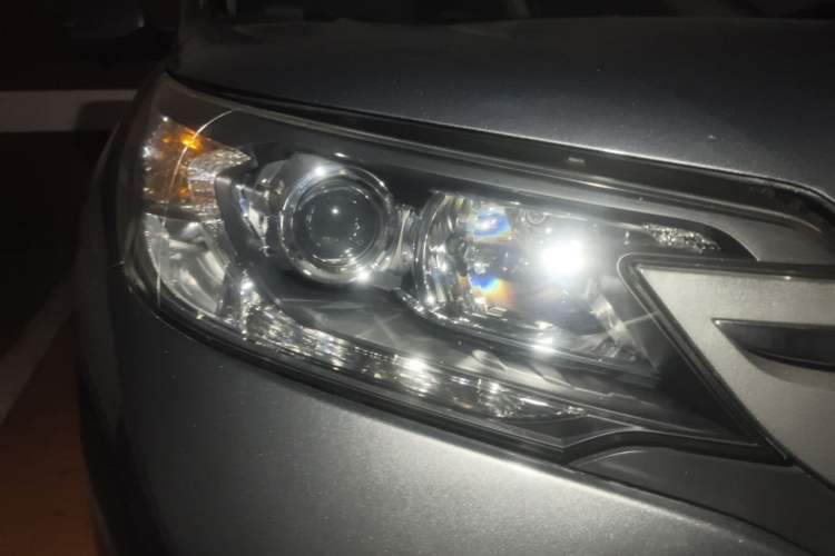Used Honda CR-V 2013 2.0L Four-wheel Drive Classic Edition Right Front Headlight