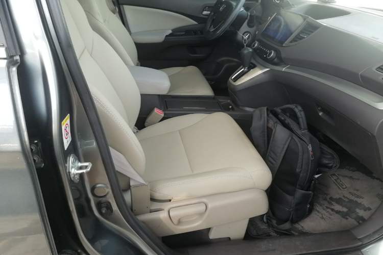 Used Honda CR-V 2013 2.0L 2WD Classic Edition Right Front Seat