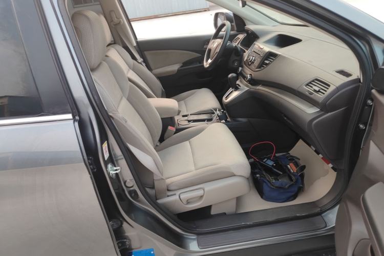 Used Honda CR-V 2013 2.0L 2WD Classic Edition Right Front Seat