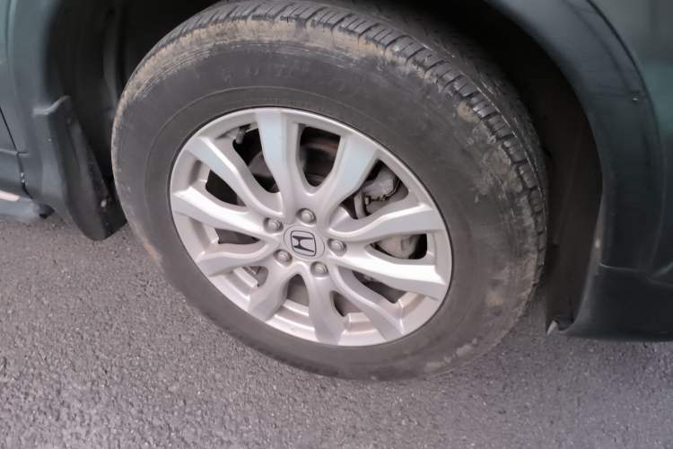 Used Honda CR-V 2013 2.0L 2WD Classic Edition Right Front Wheel Hub