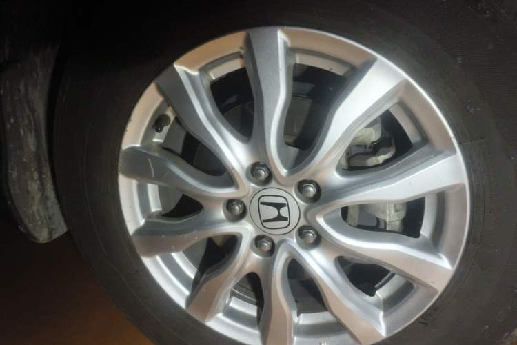 Used Honda CR-V 2013 2.0L Four-wheel Drive Classic Edition Right Front Wheel Hub