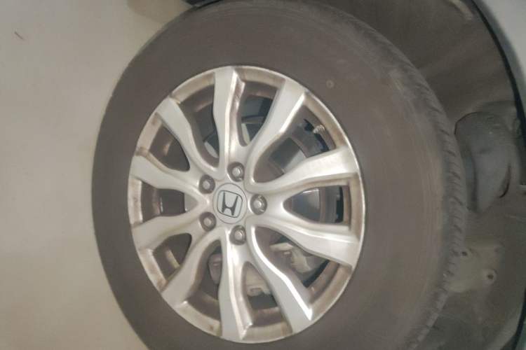 Used Honda CR-V 2013 2.0L 2WD Classic Edition Right Front Wheel Hub
