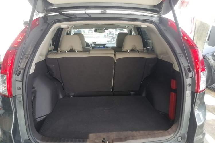 Used Honda CR-V 2013 2.0L 2WD Classic Edition Trunk