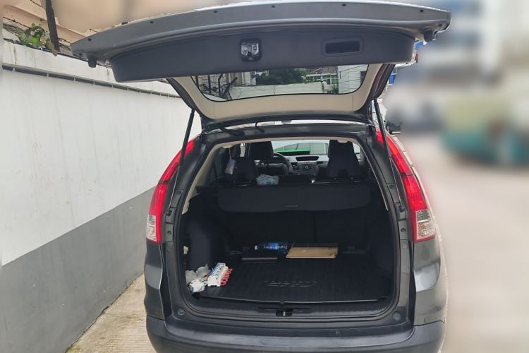 Used Honda CR-V 2013 2.4L four-wheel drive luxury version Trunk
