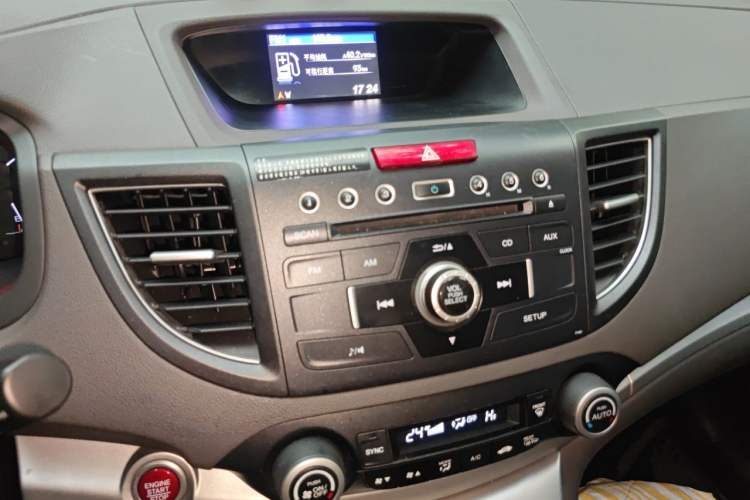 Used Honda CR-V 2013 2.4L two-wheel drive luxury version Audio And AC Panel