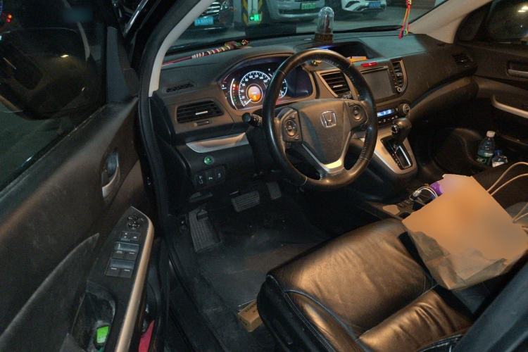 Used Honda CR-V 2013 2.4L two-wheel drive luxury version Driver Seat