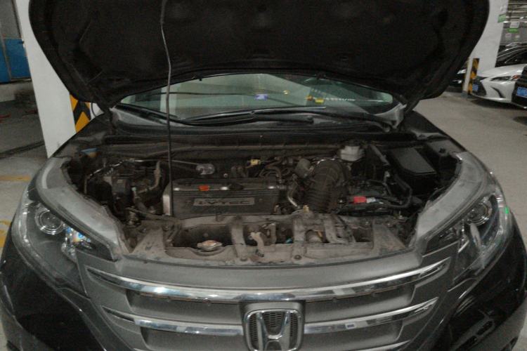 Used Honda CR-V 2013 2.4L two-wheel drive luxury version Engine Bay