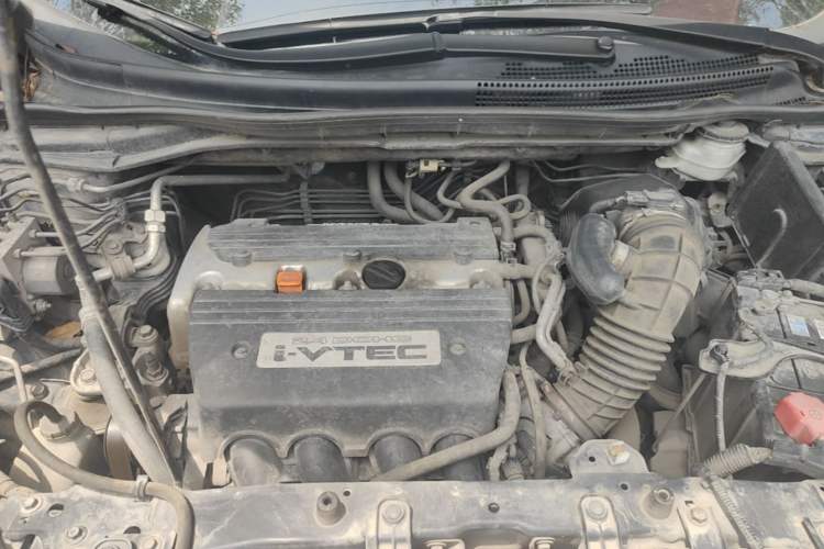 Used Honda CR-V 2013 2.4L four-wheel drive luxury version Engine Bay