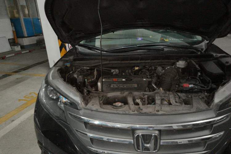 Used Honda CR-V 2013 2.4L two-wheel drive luxury version Engine Bay Right