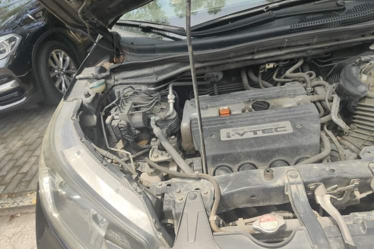 Used Honda CR-V 2013 2.4L four-wheel drive luxury version Engine Bay Right
