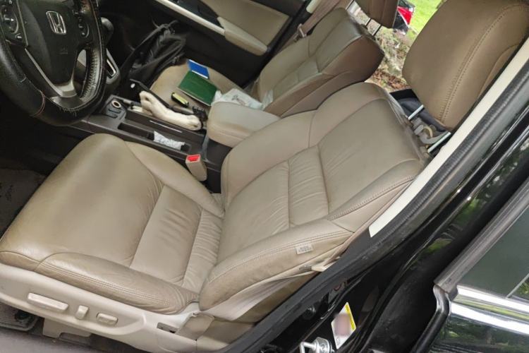 Used Honda CR-V 2013 2.4L two-wheel drive luxury version Left Front Seat