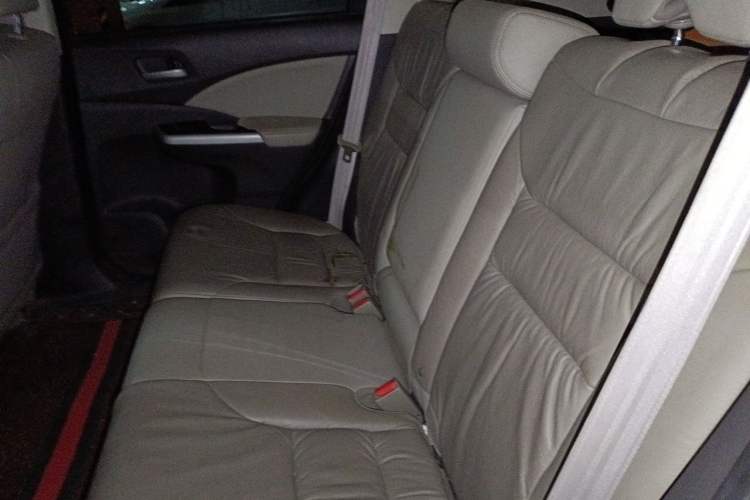 Used Honda CR-V 2013 2.4L four-wheel drive luxury version Left Rear Seat