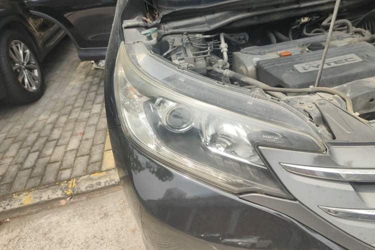 Used Honda CR-V 2013 2.4L four-wheel drive luxury version Right Front Headlight