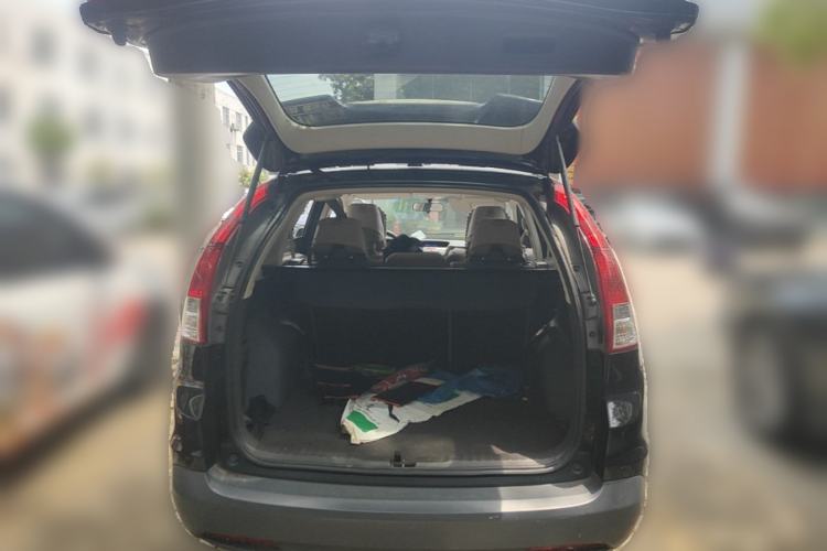 Used Honda CR-V 2013 2.4L four-wheel drive luxury version Trunk