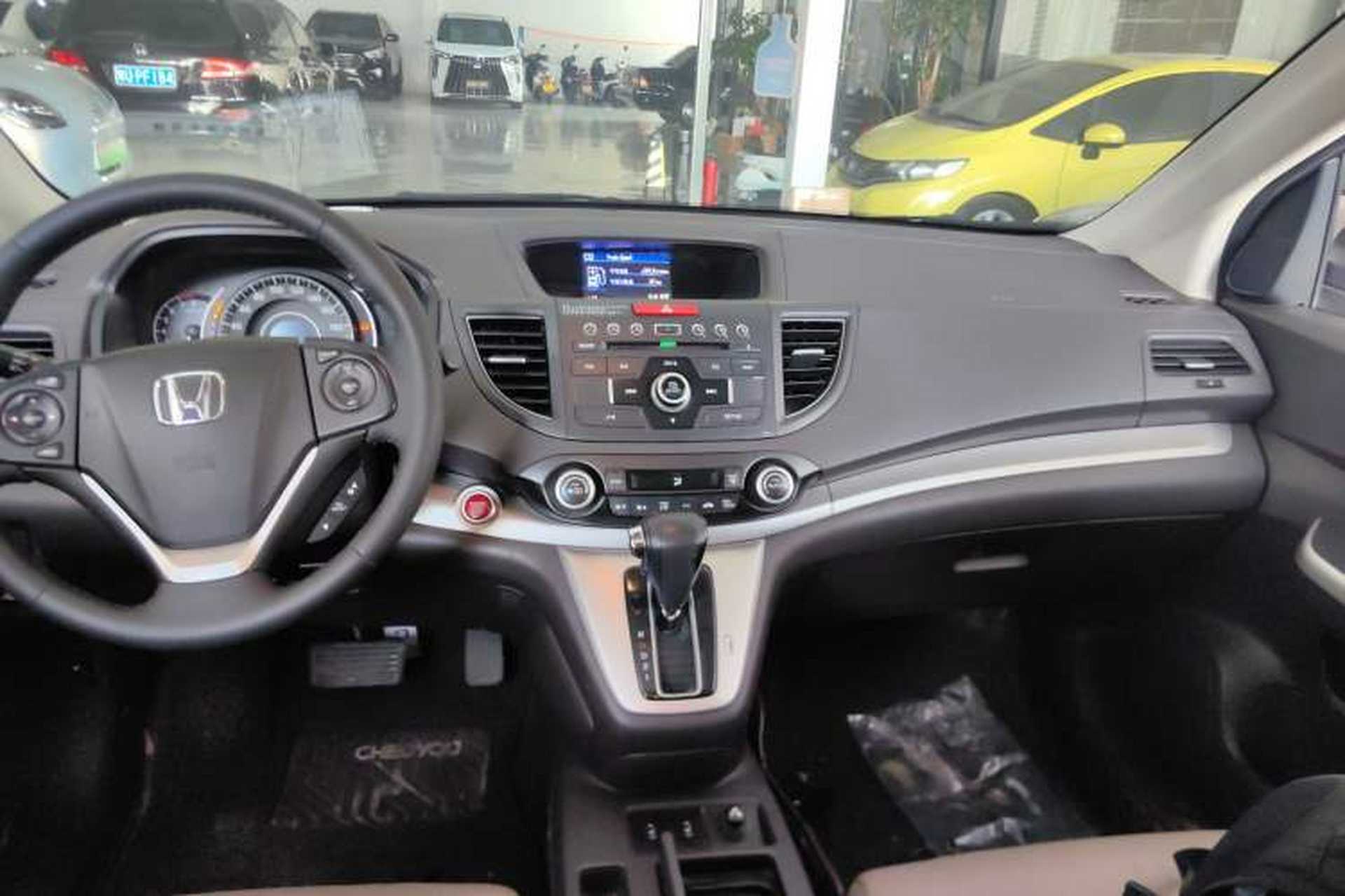 Used Honda CR-V 2013 2.4L two-wheel drive luxury version Audio And AC Panel